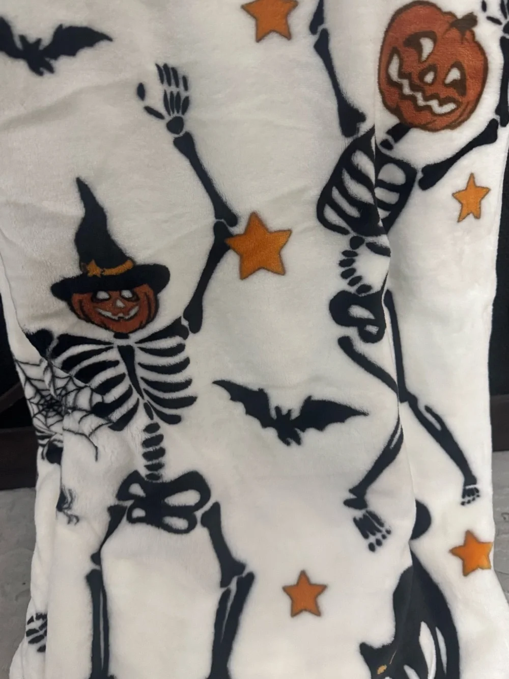 Trick or Treat Halloween Throw Blanket w/Cats Bats Stars Pumpkin Skeletons NWT